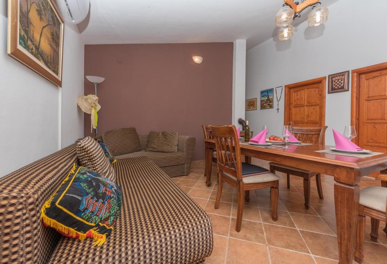 Holiday Home Frane Slivno  Esterno foto